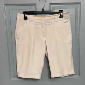 Peter Millar Women's White Bermuda Golf Shorts 11 inch inseam Size 4